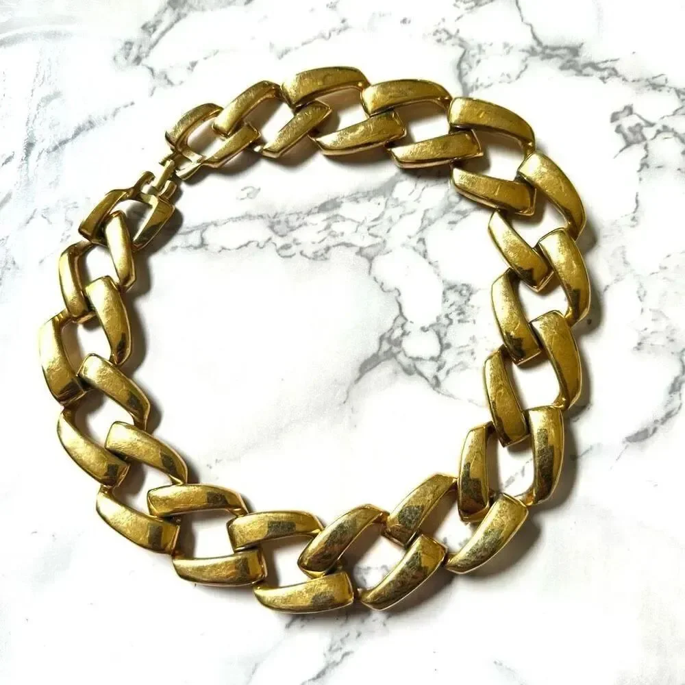 Napier vintage gold tone link necklace
